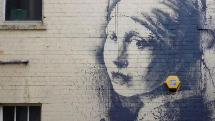 Banksy Graffiti The Girl with the Pierced Eardrum